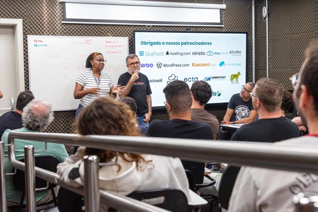 Apresentação do dia de colaboração no WordCamp Brasil de 2025.